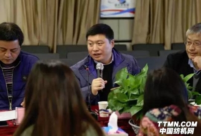 武漢時(shí)裝周裕大華集團(tuán)與獨(dú)立設(shè)計(jì)師交流座談會(huì)順利召開(kāi)
